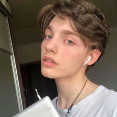 Ihsanullah Khan avatar